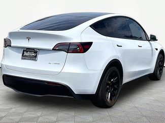 Used 2024 Tesla Model Y Long Range AWD/4WD video 2