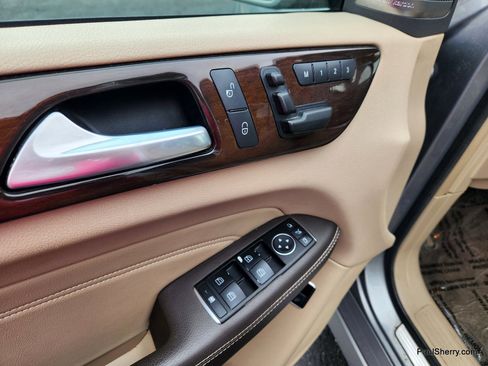 Used 2014 Mercedes-Benz ML 350 4MATIC image 22