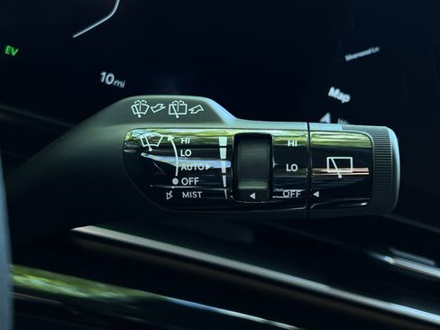 New 2026 Kia Carnival SX Prestige FWD image 28