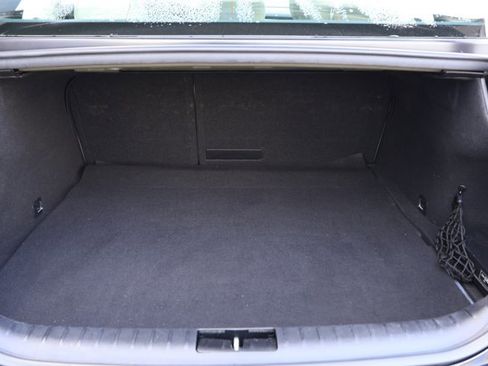 Used 2025 Genesis G70 2.5T image 10