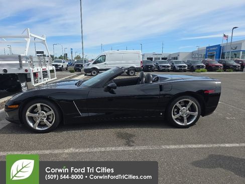 Used 2008 Chevrolet Corvette Convertible w/ Preferred Equipment Group RWD image 13
