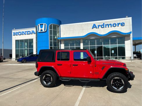 Used 2018 Jeep Wrangler Unlimited Rubicon AWD/4WD image 1