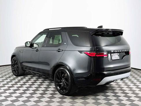 Used 2024 Land Rover Discovery Metropolitan Edition image 7