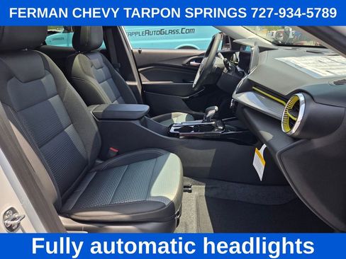 New 2026 Chevrolet Trax LT w/ Sunroof Package FWD image 20