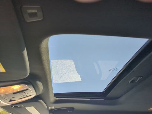 Used 2017 Jeep Grand Cherokee Limited image 29