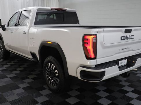 Used 2024 GMC Sierra 2500 Denali Ultimate w/ Max Trailering Package image 18