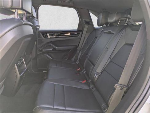 Used 2021 Porsche Cayenne AWD/4WD image 20