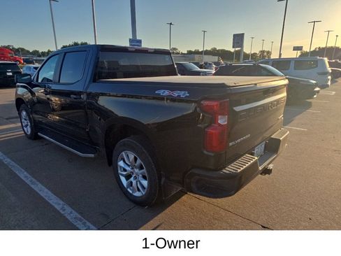 Used 2023 Chevrolet Silverado 1500 Custom AWD/4WD image 3