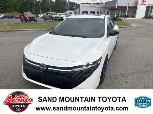 Used 2026 Nissan Sentra SR w/ SR Premium Package FWD image 7