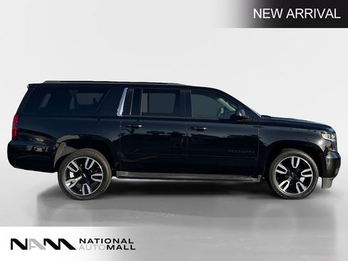 Used 2020 Chevrolet Suburban Premier image 6