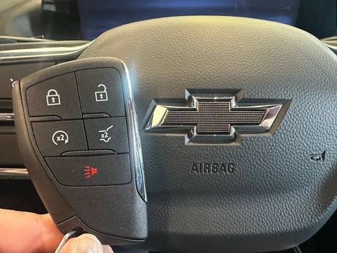 New 2026 Chevrolet Traverse Z71 w/ Driver Confidence Package AWD/4WD image 53