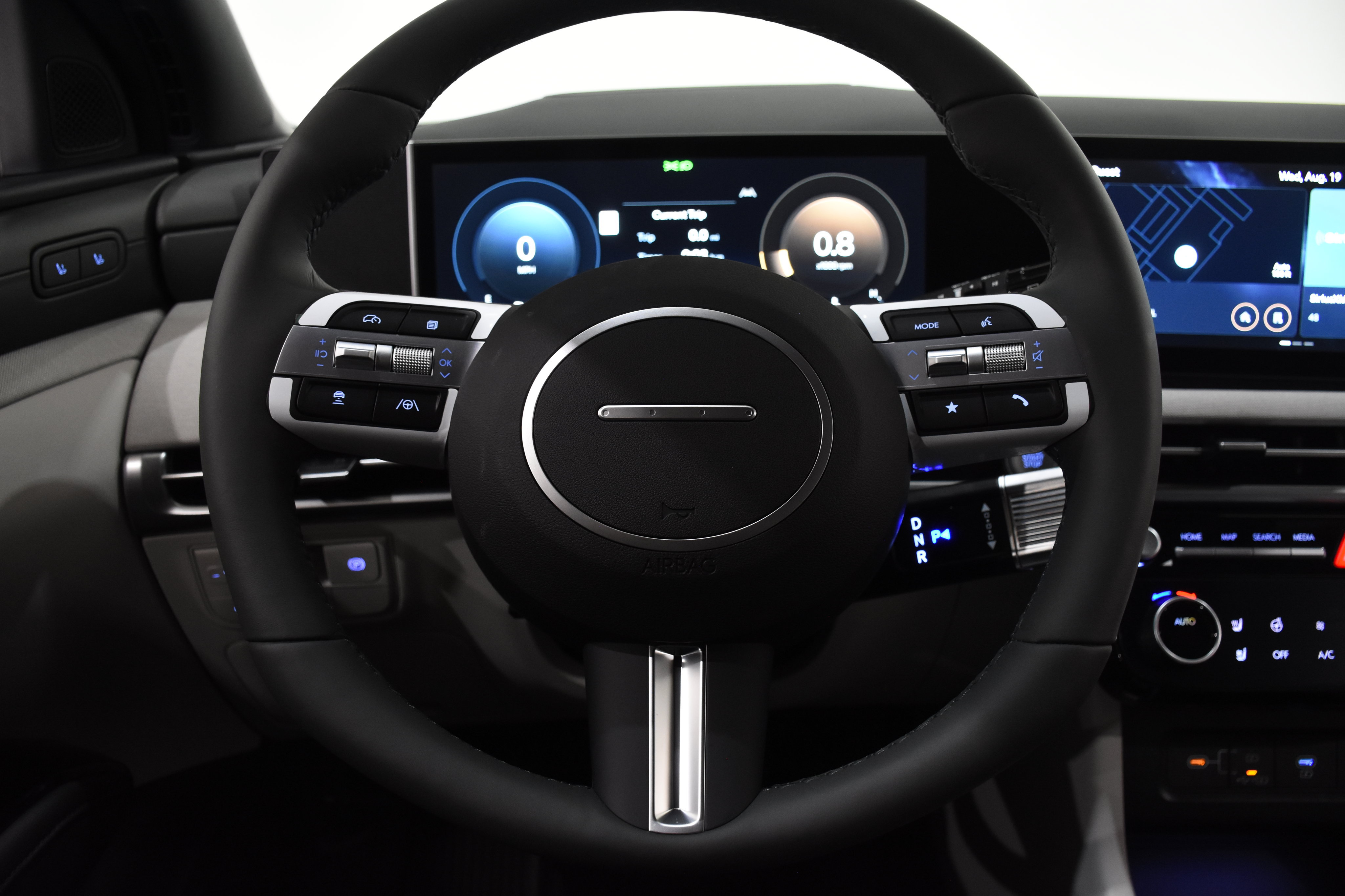 New 2026 Hyundai Tucson Limited AWD/4WD image 13