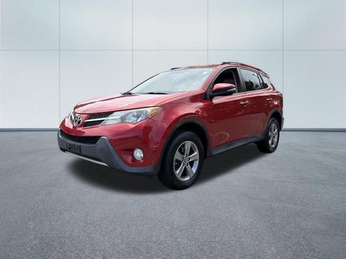 Used 2015 Toyota RAV4 XLE AWD/4WD image 2