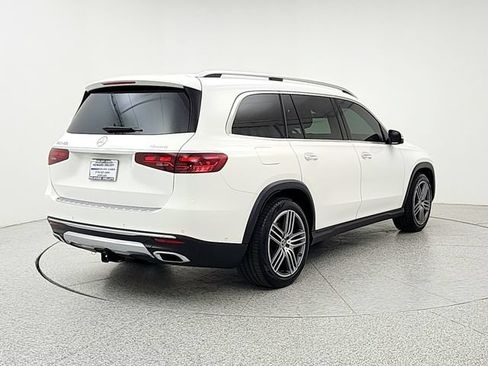 Used 2024 Mercedes-Benz GLS 450 4MATIC image 5