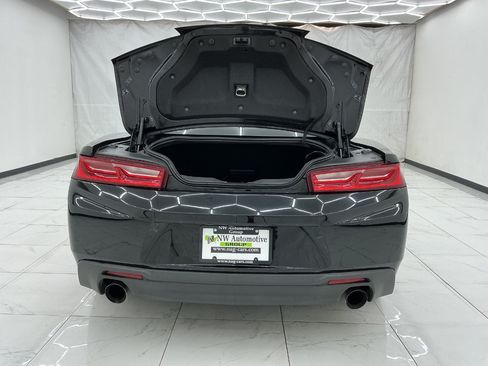 Used 2017 Chevrolet Camaro LT RWD image 39