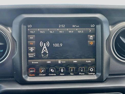 Used 2023 Jeep Wrangler Unlimited w/ 8.4" Radio Group AWD/4WD image 16