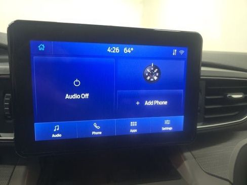 Used 2023 Ford Explorer XLT w/ Equipment Group 202A AWD/4WD image 27