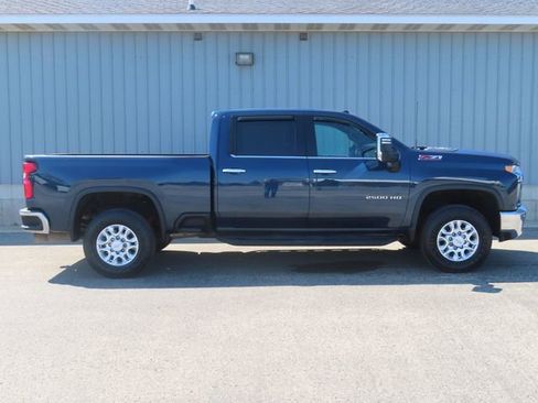 Used 2020 Chevrolet Silverado 2500 LTZ w/ LTZ Plus Package AWD/4WD image 2