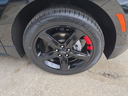 Used 2023 Chevrolet Equinox Premier FWD image 23