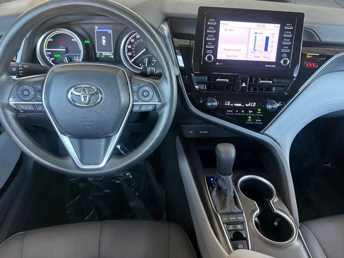 Certified 2022 Toyota Camry LE FWD image 17