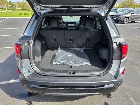 New 2026 GMC Terrain Elevation w/ Elevation Premium Package AWD/4WD image 29