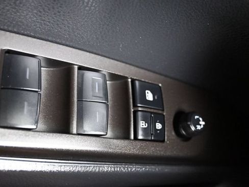 Used 2022 Toyota Camry SE FWD image 24