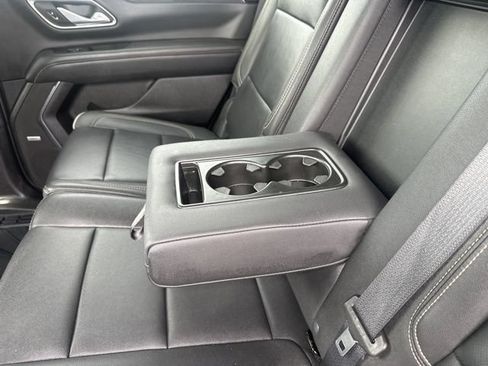 Used 2024 GMC Yukon SLT AWD/4WD image 27