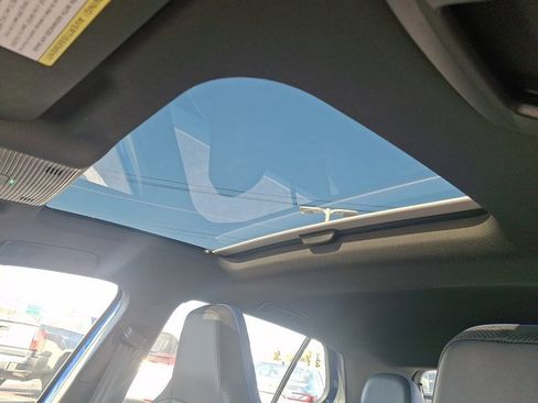 Used 2024 Volkswagen Golf R image 14