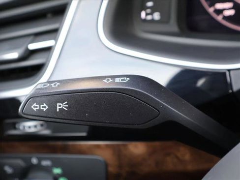 Used 2018 Audi Q7 3.0T Premium Plus AWD/4WD image 16