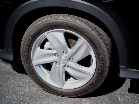 Used 2019 Honda HR-V EX image 3