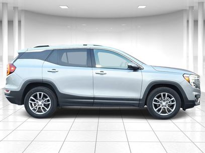 Used 2024 GMC Terrain SLT