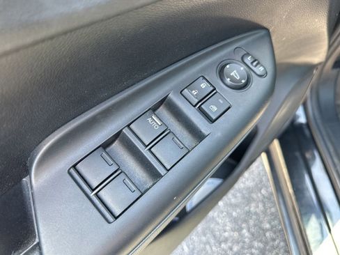 Used 2015 Honda Fit EX image 16