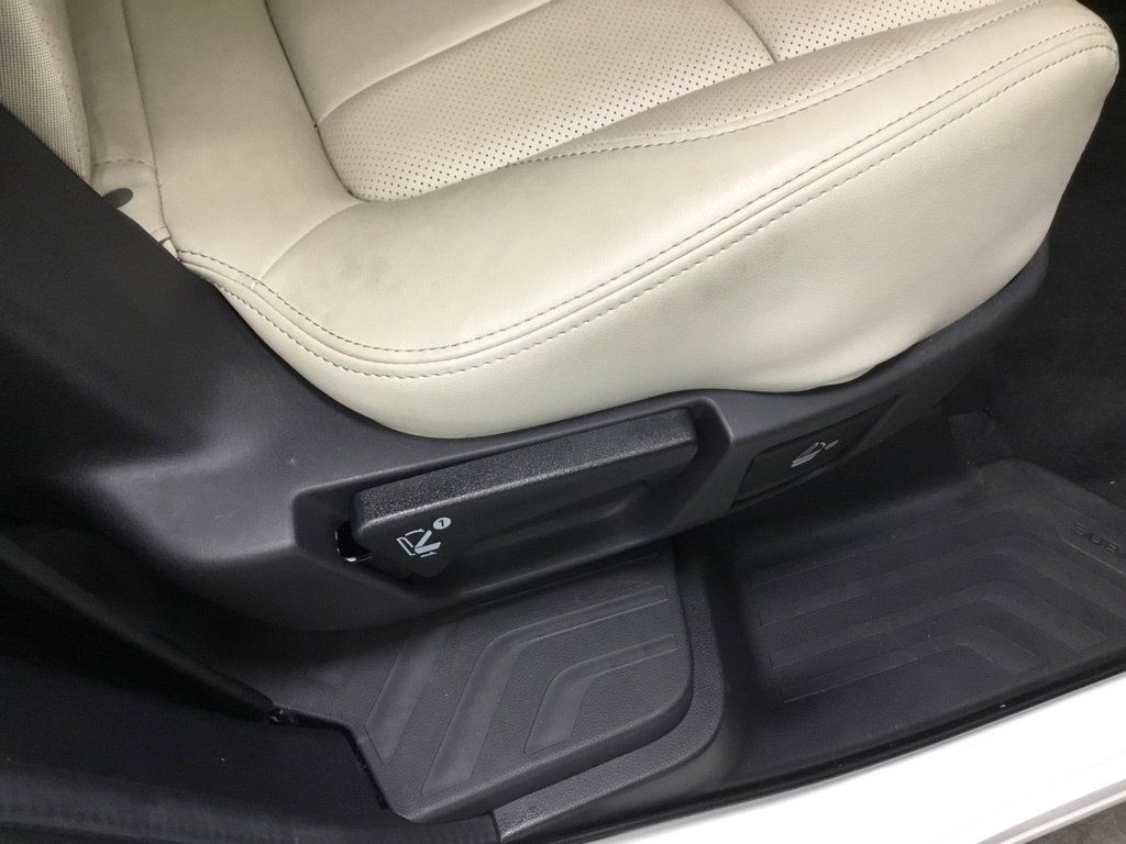 Used 2023 Subaru Ascent Limited AWD/4WD image 44