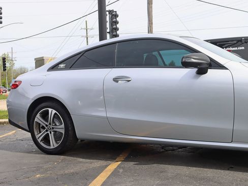 Used 2018 Mercedes-Benz E 400 4MATIC Coupe image 4