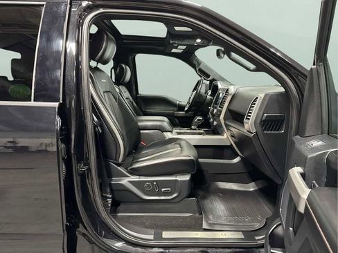 Used 2019 Ford F150 Platinum w/ Equipment Group 701A Luxury image 29