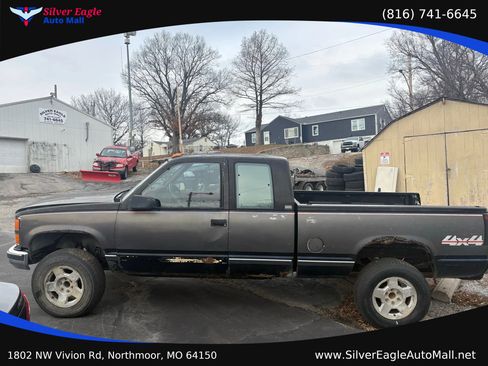 Used 1991 Chevrolet Silverado 1500 4x4 Extended Cab image 2
