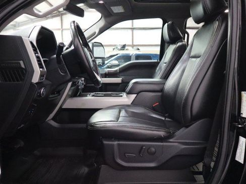 Used 2021 Ford F250 Lariat w/ Lariat Ultimate Package AWD/4WD image 41