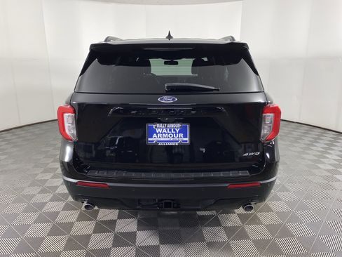 Used 2022 Ford Explorer ST-Line w/ Class IV Trailer Tow Package image 9