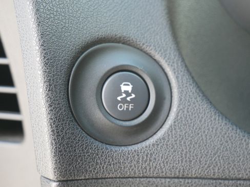 Used 2017 Nissan 370Z Coupe image 18