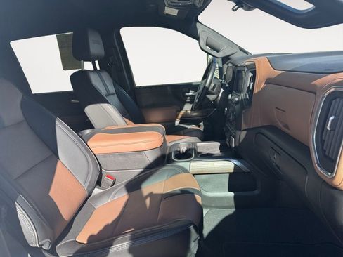 Used 2023 Chevrolet Silverado 3500 High Country w/ Z71 Off-Road Package image 15