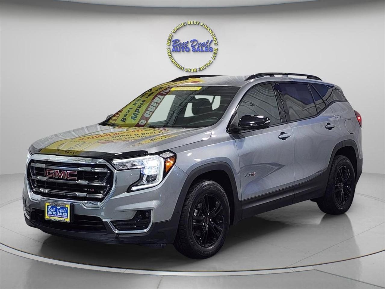 Used 2023 GMC Terrain AT4 AWD/4WD image 2