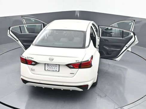 Used 2024 Nissan Altima 2.5 SV AWD/4WD image 46