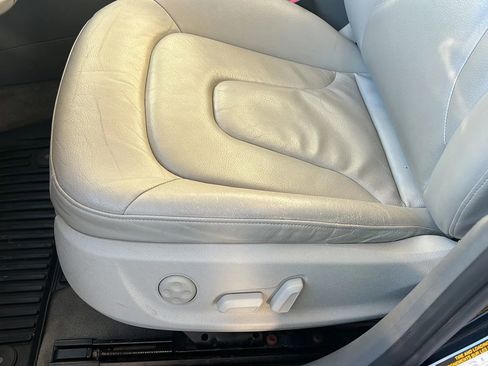 Used 2010 Audi A4 2.0T Premium Plus image 39