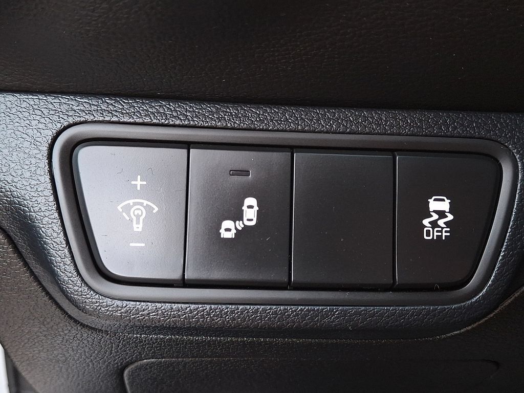 Certified 2022 Kia Forte GT-Line FWD image 26