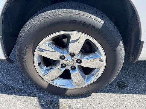 Used 2017 RAM 1500 Express image 7