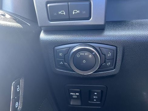 Used 2020 Ford F150 XLT w/ Equipment Group 302A Luxury AWD/4WD image 26
