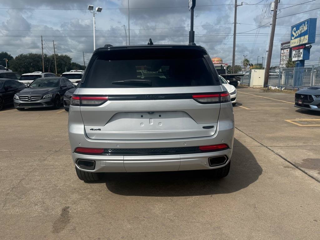Used 2025 Jeep Grand Cherokee Summit w/ Obsidian Package AWD/4WD image 6