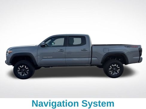 Used 2020 Toyota Tacoma TRD Off-Road w/ Technology Package AWD/4WD image 3