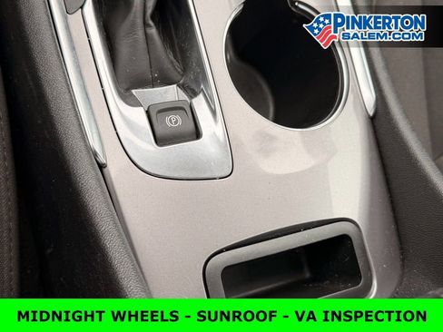 Used 2023 Chevrolet Malibu LT image 32