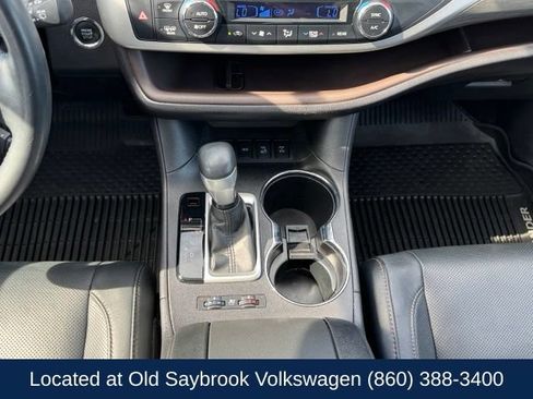 Used 2019 Toyota Highlander Limited AWD/4WD image 17